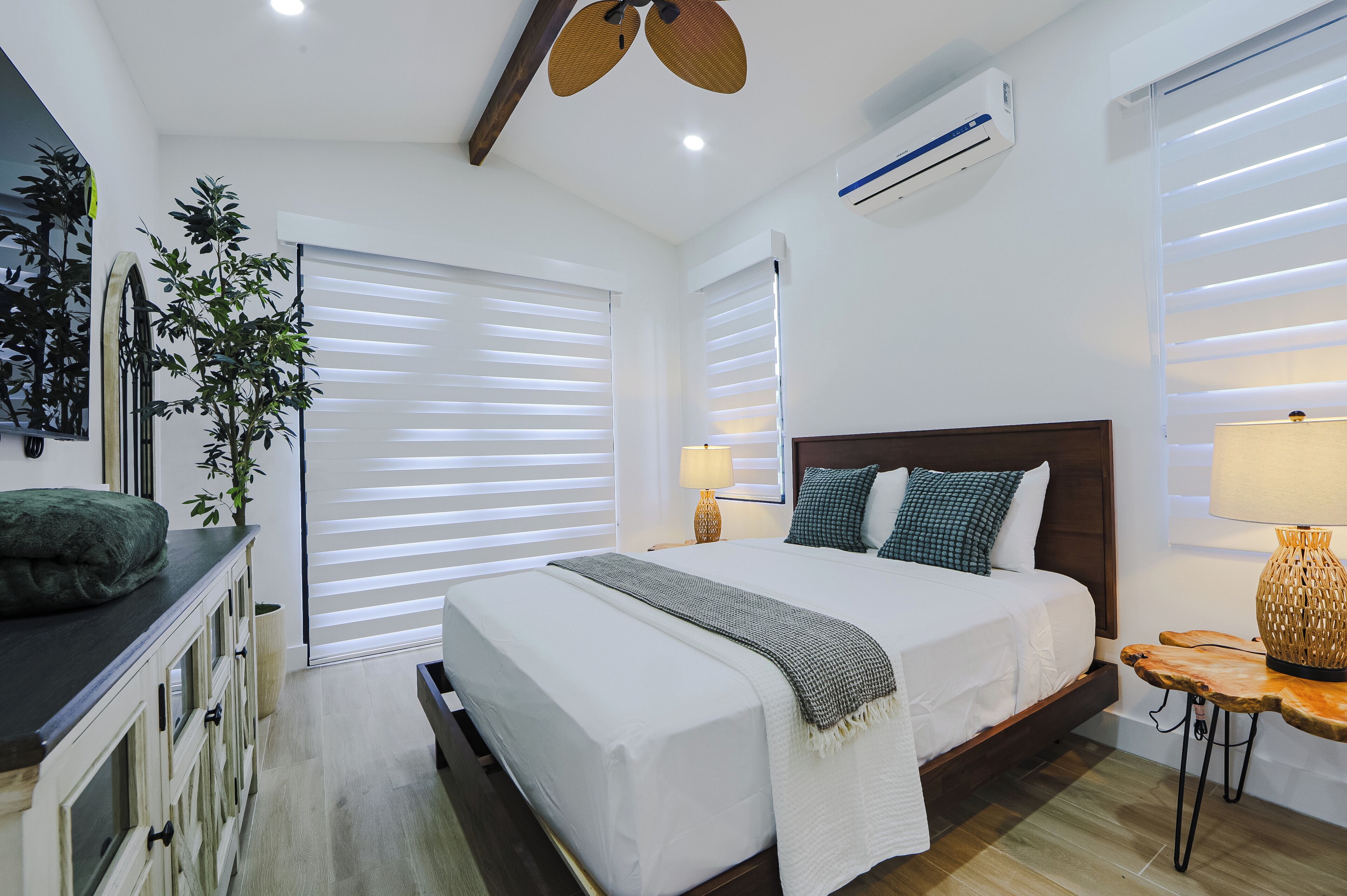 3 bedrooms, WiFi, bed sheets