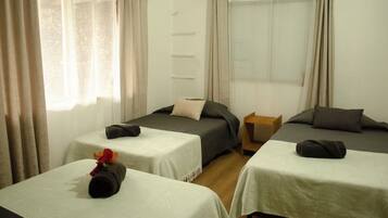 Economy Triple Room | Down comforters, free WiFi, bed sheets