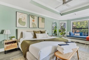 4 bedrooms, desk, iron/ironing board, travel crib