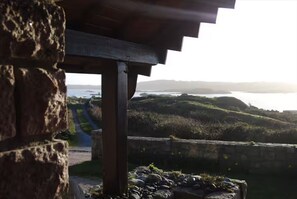 Property grounds - The Roundhouse - Bliss by the sea (Lettermullen)