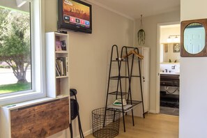 Interior - Historic Stay @ The Daily Studio (Camarillo)