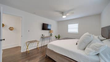 2 habitaciones, tabla de planchar con plancha, wifi y ropa de cama