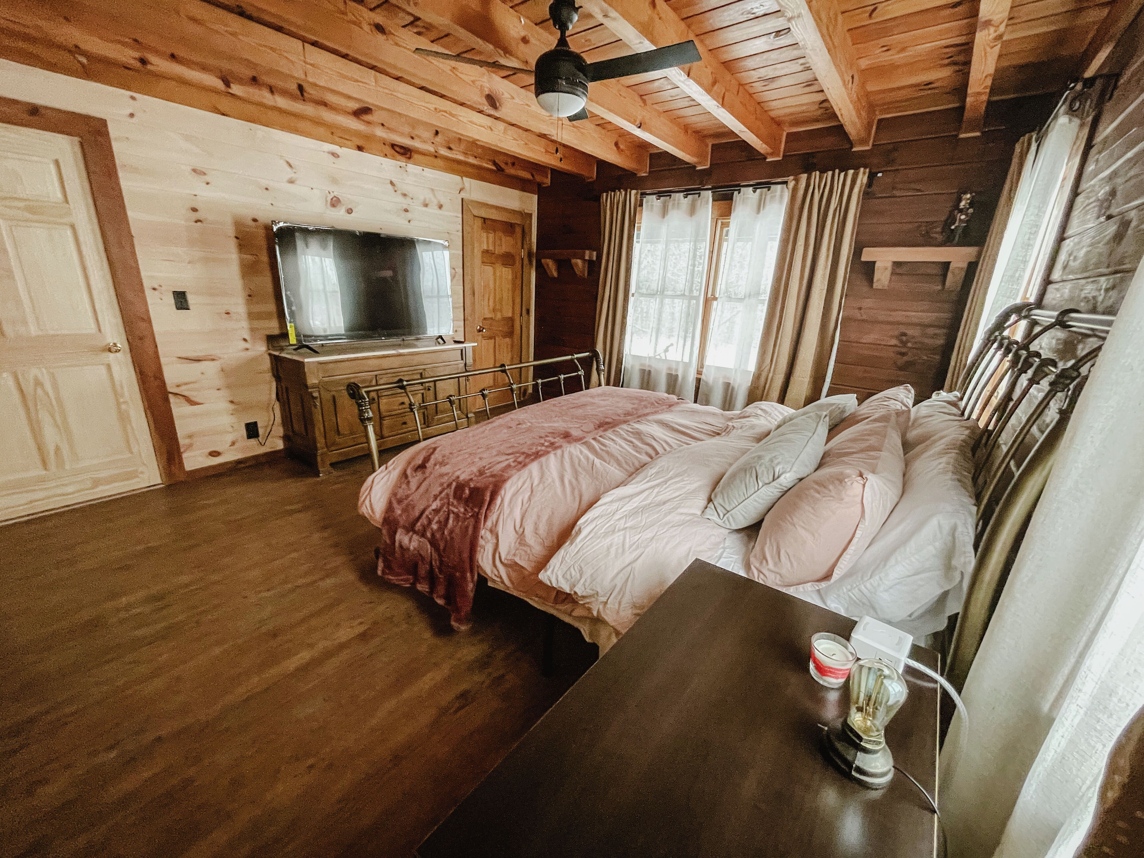 2 habitaciones, wifi gratis y ropa de cama 