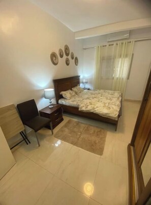 1 bedroom, iron/ironing board, WiFi, bed sheets - Good plan in Dakar, just perfect (Dakar)