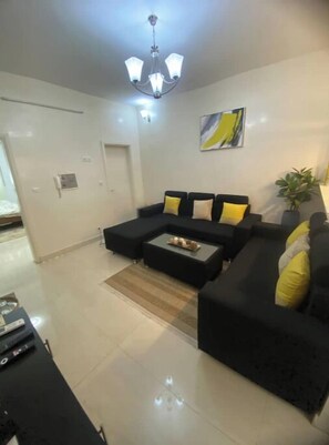 Living area - Good plan in Dakar, just perfect (Dakar)