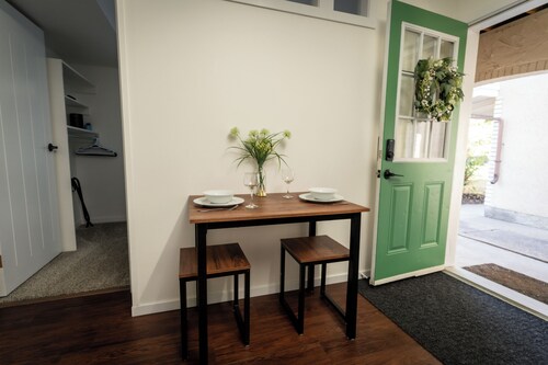 PRIVATE Main-Level Suite for Work & Play