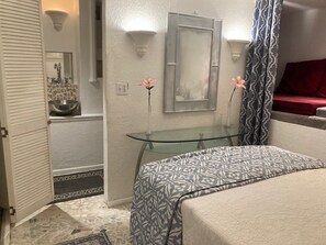 1 chambre, fer et planche à repasser, Wi-Fi, draps fournis