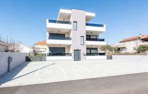 Exterior - Cozy apartment in Privlaka with WiFi (Privlaka)