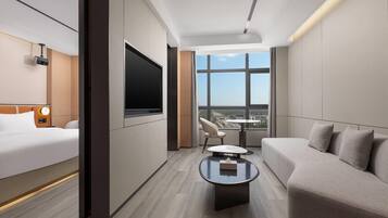 Suite, 1 King Bed, Non Smoking