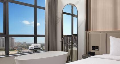 Microtel BY Wyndham Maoming Dianbai