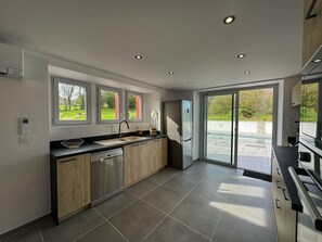 Fridge, microwave, dishwasher