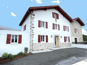 Exterior - KURUTXETA HANDI - LASSE (LASSE)