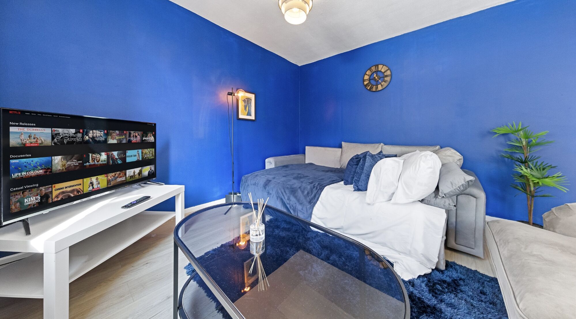 3 bedrooms, iron/ironing board, WiFi, bed sheets