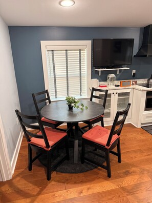 Dining - Beautiful, Private, Cozy Apartment Just 2 Minutes Off the Beltway (Silver Spring)