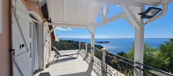 Spacieux appartement avec vue mer à couper le souffle, proche Réserve Cousteau