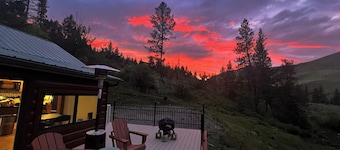 Cabin - Hot Tub - View - Abundant Wildlife - Private - 120 Acres - River -Spring