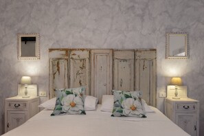 8 habitaciones, tabla de planchar con plancha, wifi y ropa de cama 