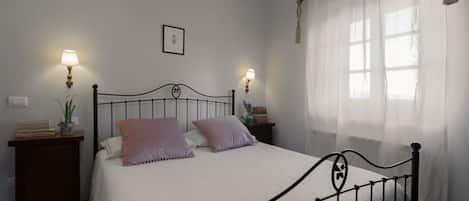 8 室のベッドルーム、アイロン / アイロン台、WiFi、ベッドシーツ