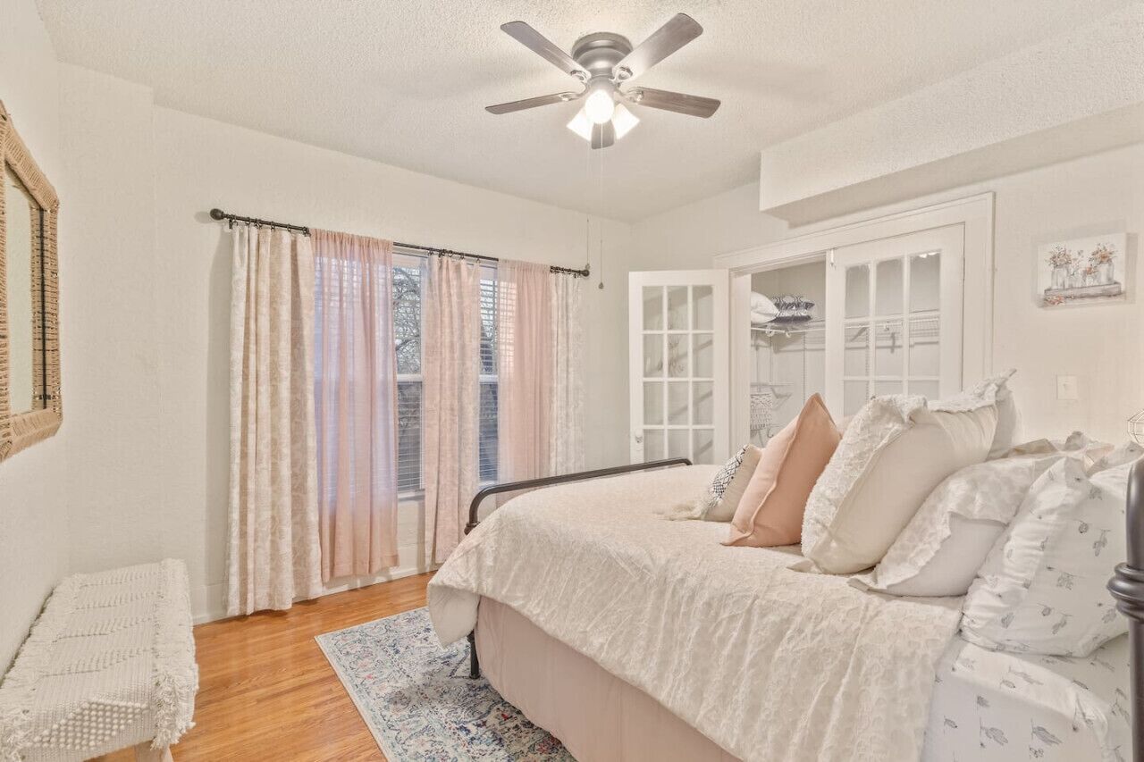 1 bedroom, desk, iron/ironing board, free WiFi