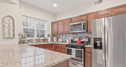 Carson Flats Apt #5 | 1BR • Near BOK• OSU Med•Dtwn