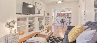 Carson Flats Apt #5 | 1BR • Near BOK• OSU Med•Dtwn