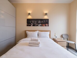 1 chambre, fer et planche à repasser, Wi-Fi, draps fournis