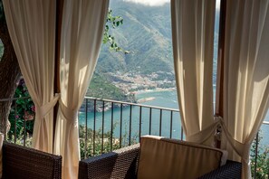 Property grounds - AMORE RENTALS - Villa Pittoresca with Pool and Sea View (Ravello)