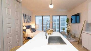 1 bedroom, iron/ironing board, WiFi, bed sheets