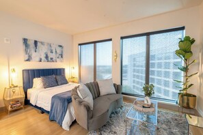 1 habitación, tabla de planchar con plancha, wifi y ropa de cama 