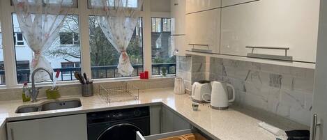 Oven, stovetop