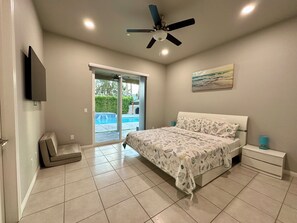 4 室のベッドルーム、アイロン / アイロン台、WiFi、ベッドシーツ