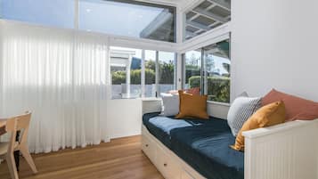 5 bedrooms, iron/ironing board, cots/infant beds, rollaway beds