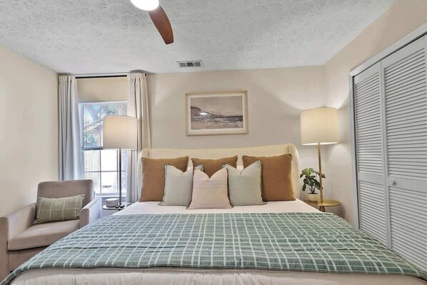 3 bedrooms, iron/ironing board, travel crib, WiFi