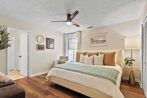 3 dormitorios, tabla de planchar con plancha, cuna de viaje y wifi