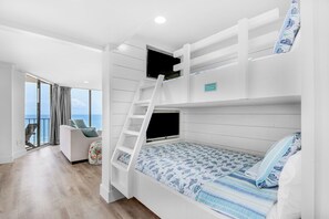 2 slaapkamers, een strijkplank/strijkijzer, gratis wifi, beddengoed