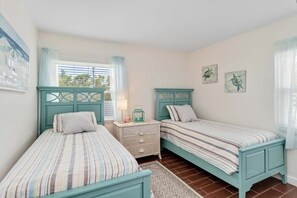 2 bedrooms, desk, iron/ironing board, free WiFi