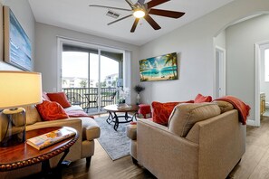 Smart TV - Windsor Palms Home - Pool, Theatre & Near Disney (Kissimmee)