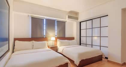 Apartment in Bella Vista Sleeps 10