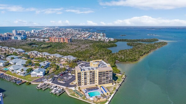 Exterior - Newly Reduced Rates! 211 Winward| 2BR Retreat Steps to Fort Myers Beach (Fort Myers Beach)