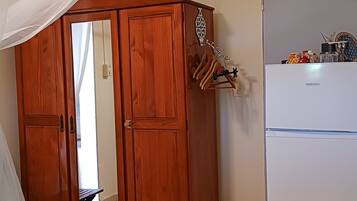 1 sovrum, strykjärn/strykbräda, wi-fi och sängkläder