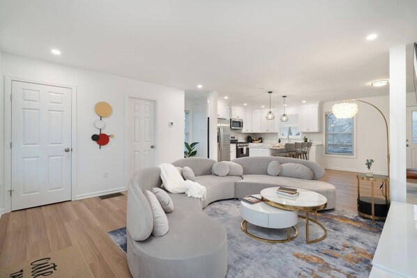 Smart TV, DVD player, books