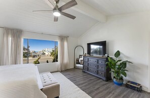 3 chambres, fer et planche à repasser, Wi-Fi gratuit, draps fournis