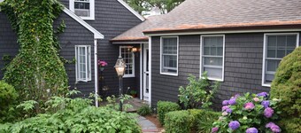 Family friendly cabin in Harwich, water peek & walk to private beach