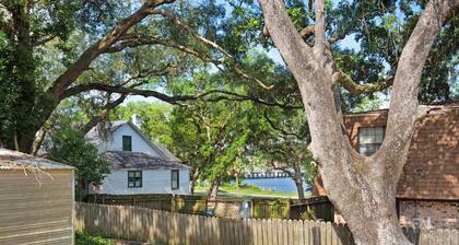 Charming cottage in fabulous Pensacola just steps from the water with water view