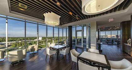 Luxury Living | Tysons | Spacious | Balcony
