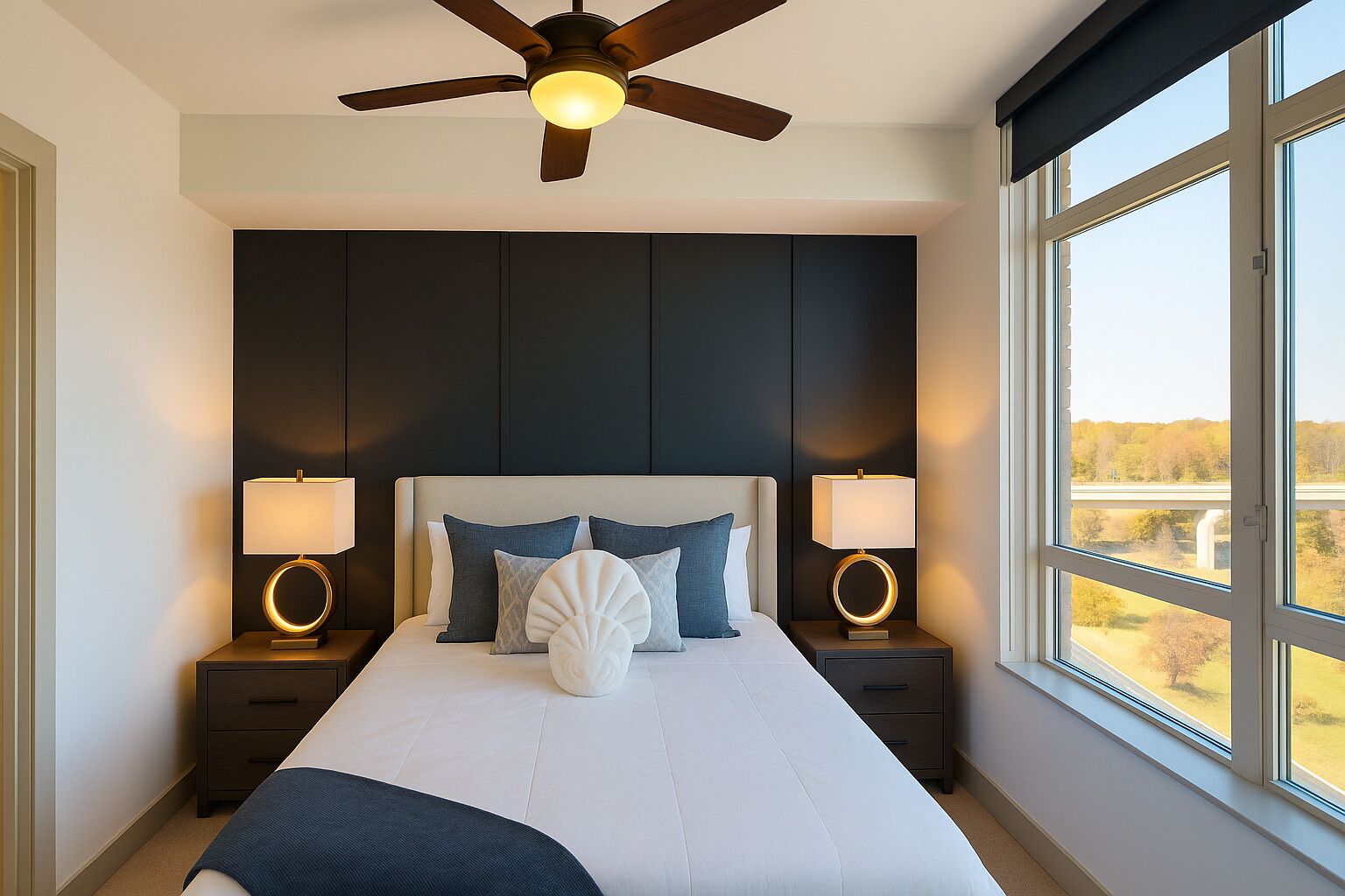 2 bedrooms, in-room safe, desk, iron/ironing board