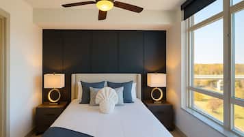 2 bedrooms, in-room safe, desk, iron/ironing board