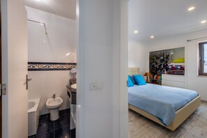 2 bedrooms, iron/ironing board, free WiFi, bed sheets - Albufeira View Sea Apartment Luxury (Albufeira)