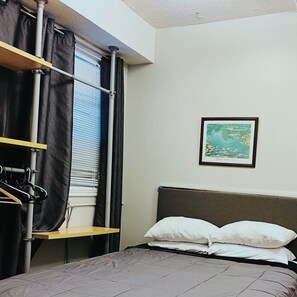 Deluxe Studio Suite - Moe's Suite Hotel (Toronto)