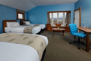 8 bedrooms, desk, soundproofing, iron/ironing board